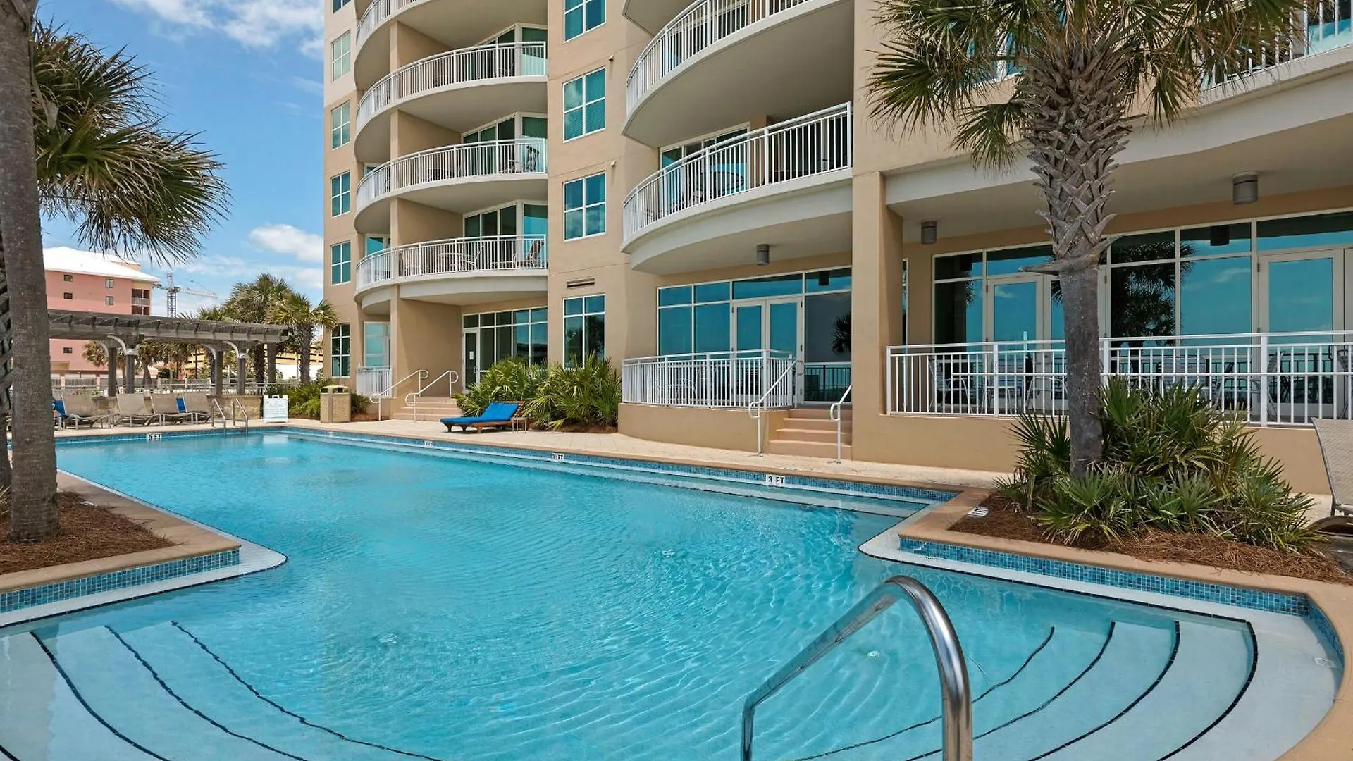 Aqua Resort 1207 By Emerald Coast Retreats Panama City Beach