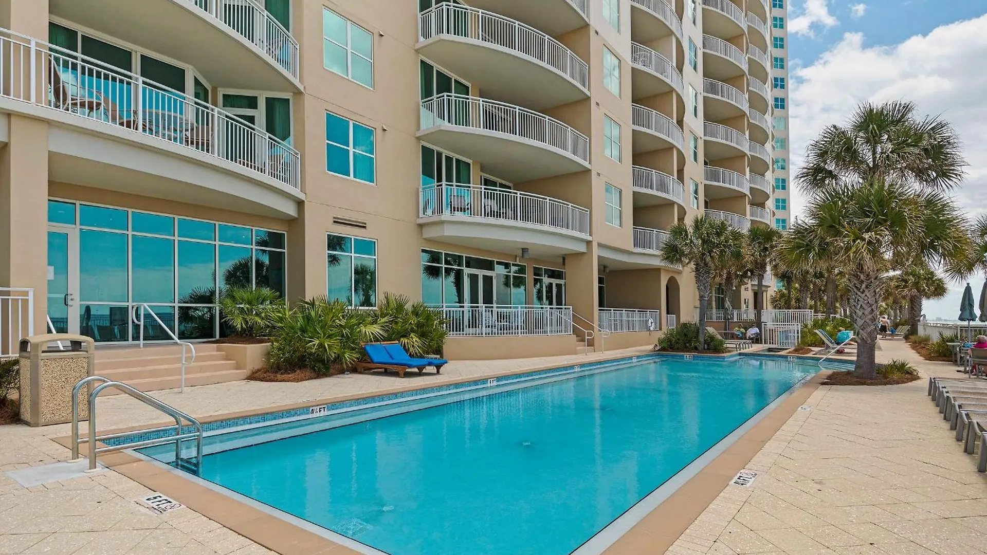 Aqua Resort 1207 By Emerald Coast Retreats Panama City Beach United States