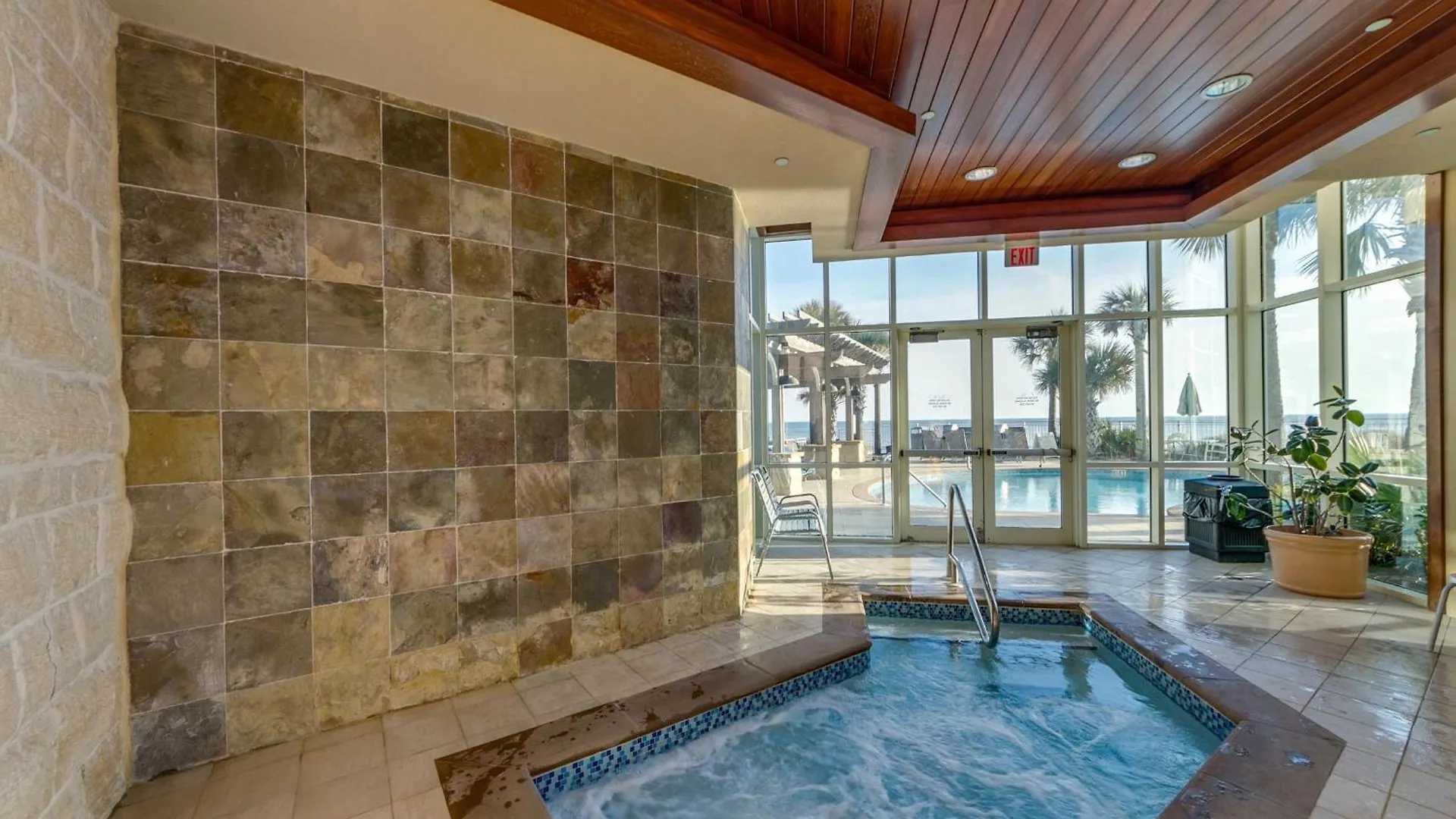 Aqua Resort 1207 By Emerald Coast Retreats Panama City Beach 0*,