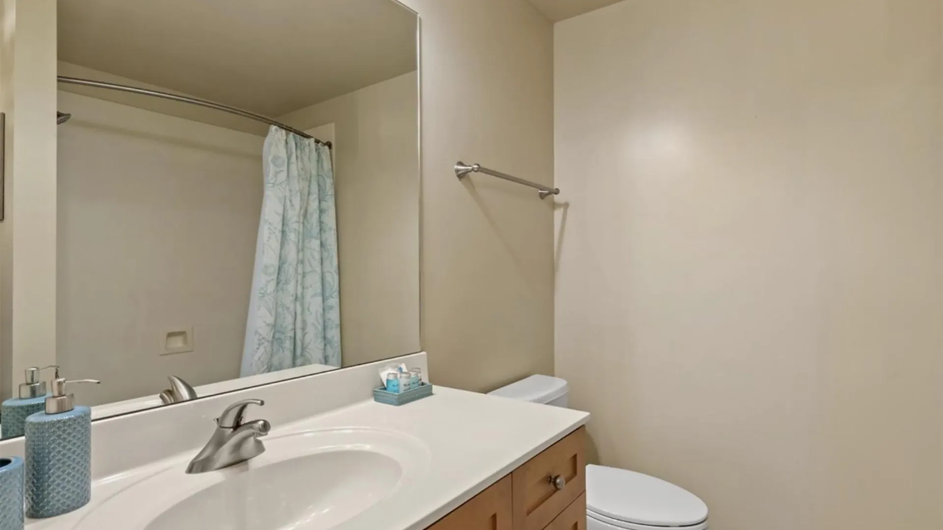 Aqua Resort 1207 By Emerald Coast Retreats Panama City Beach 0*,  United States