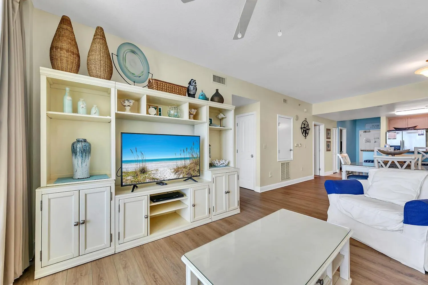 Aqua Resort 1207 By Emerald Coast Retreats Panama City Beach 0*,  United States