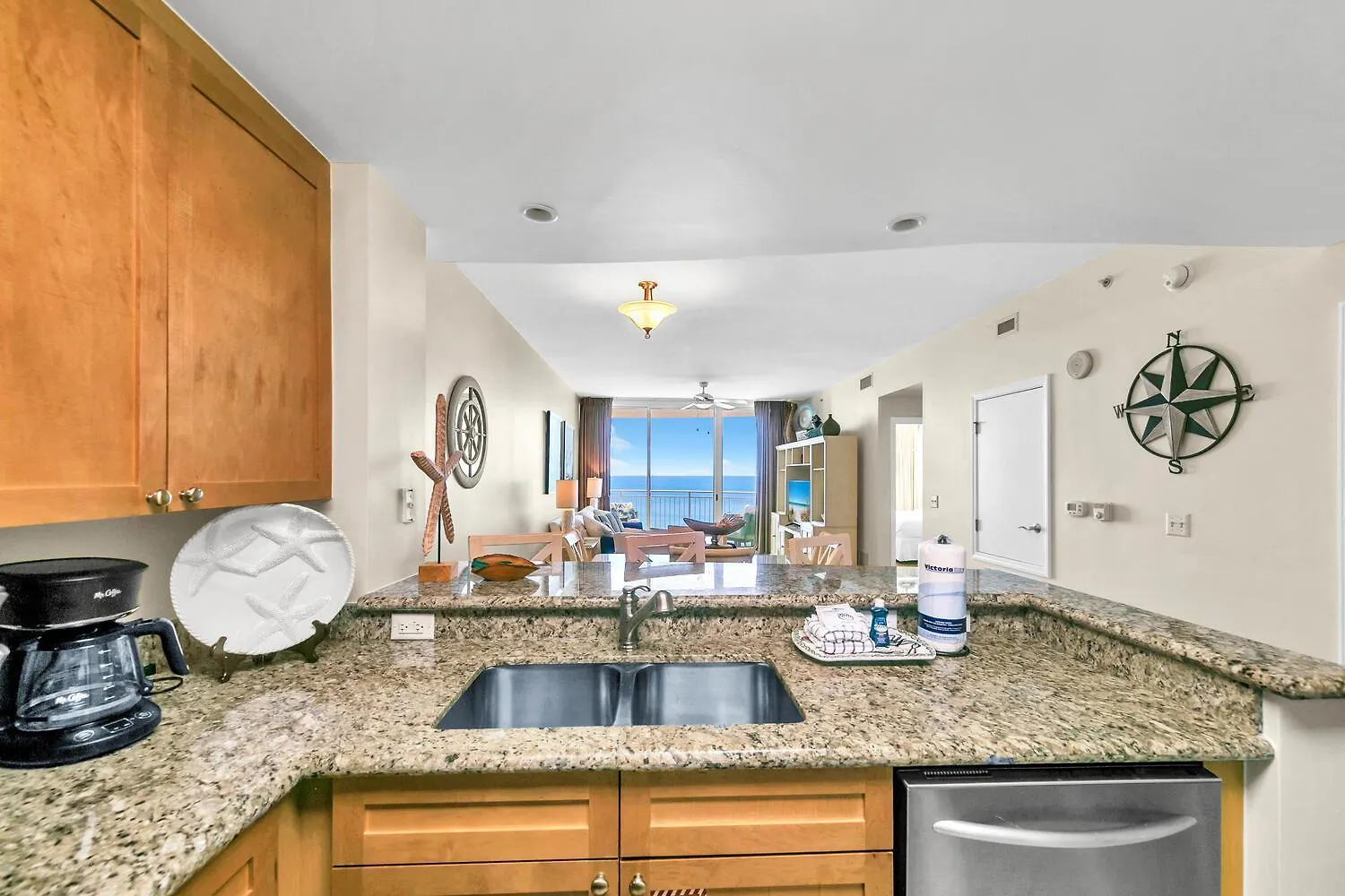 Aqua Resort 1207 By Emerald Coast Retreats Panama City Beach