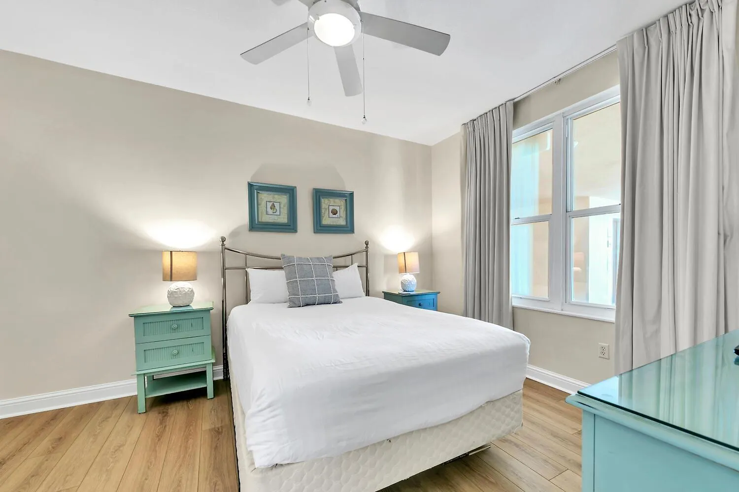 Apartment Aqua Resort 1207 By Emerald Coast Retreats Panama City Beach