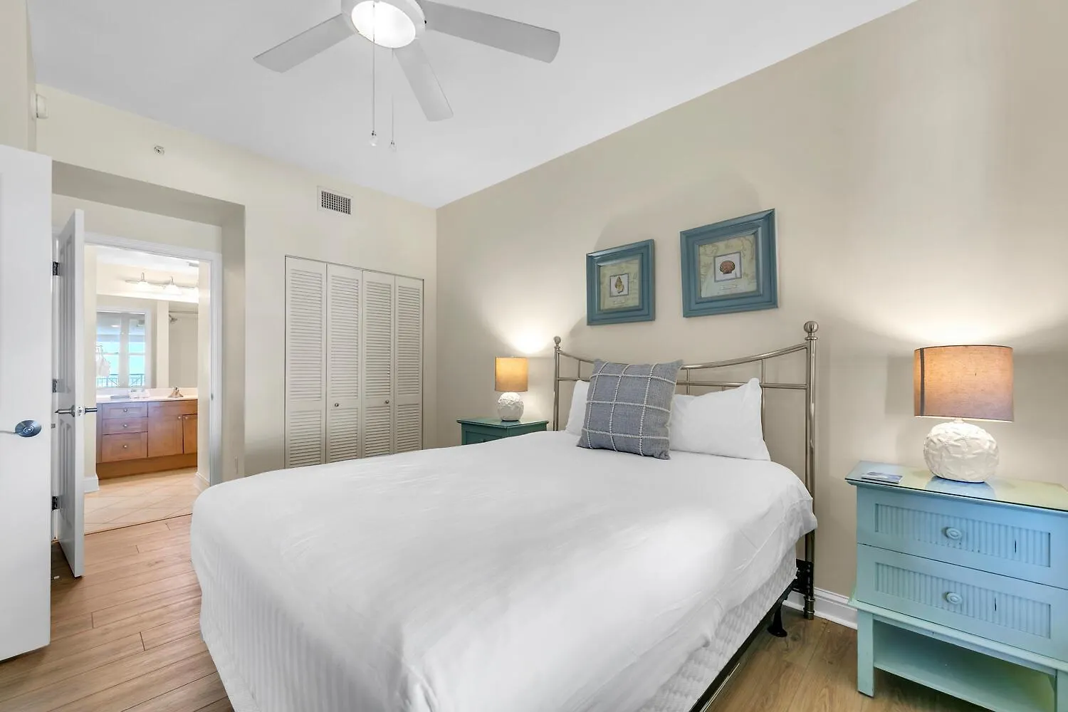Apartment Aqua Resort 1207 By Emerald Coast Retreats Panama City Beach