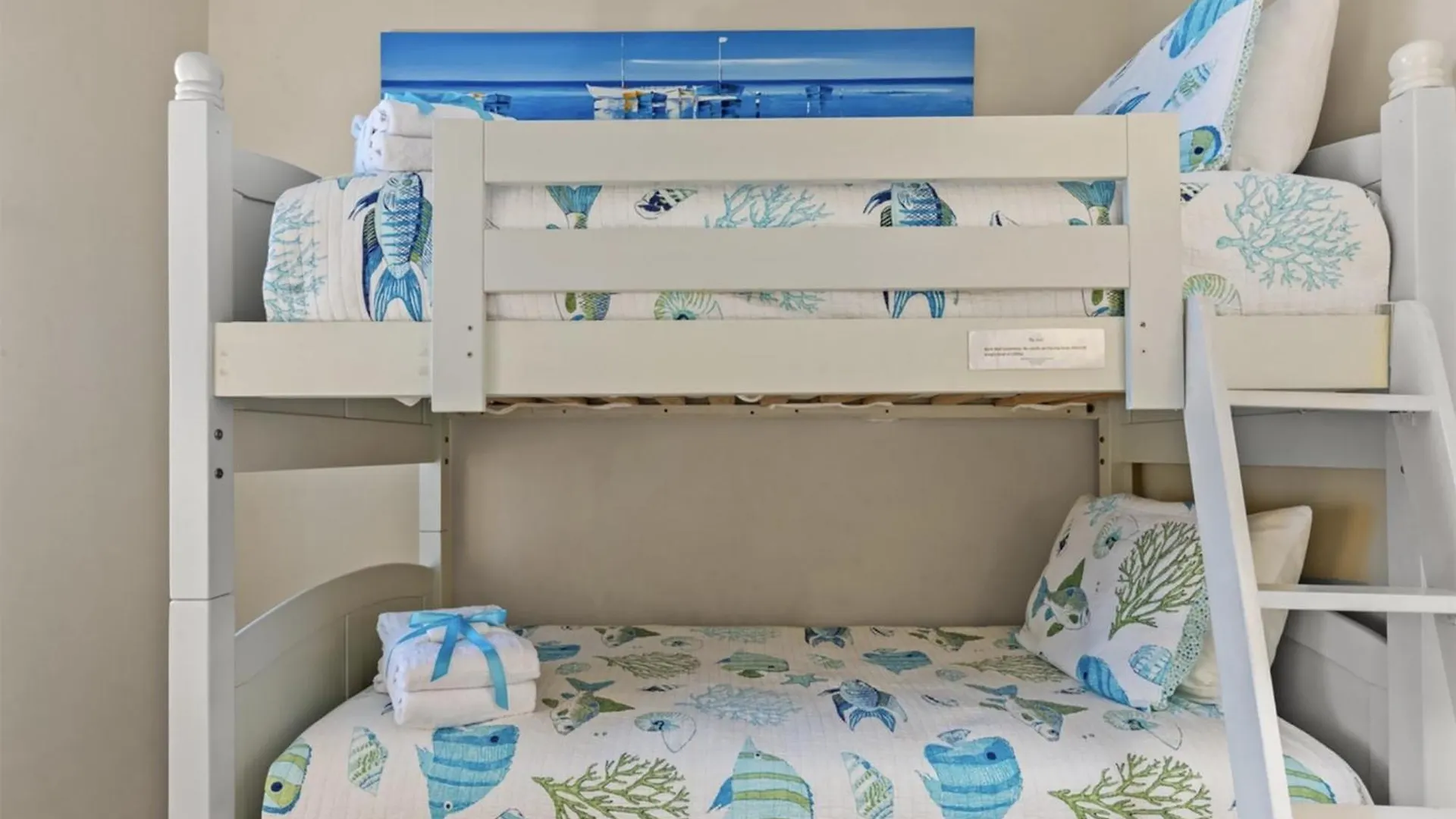 Aqua Resort 1207 By Emerald Coast Retreats Panama City Beach Apartment