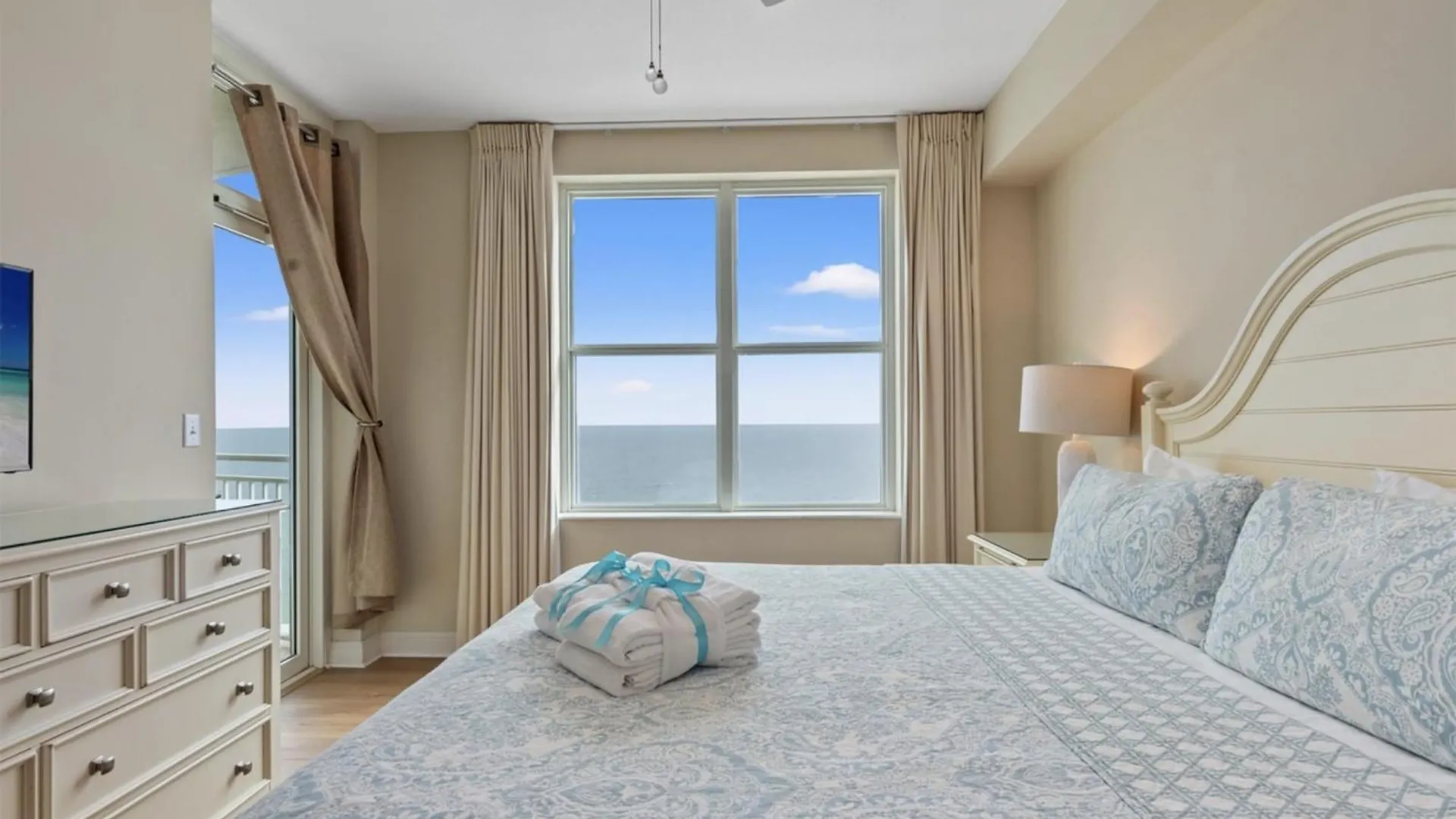 Apartment Aqua Resort 1207 By Emerald Coast Retreats Panama City Beach United States