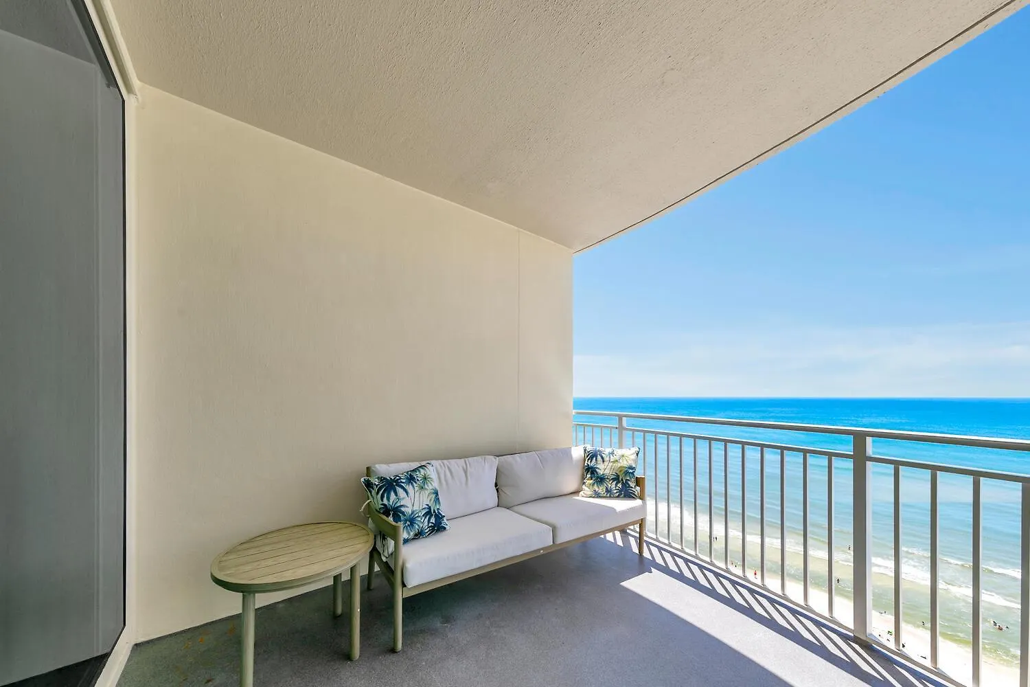 Aqua Resort 1207 By Emerald Coast Retreats Panama City Beach Apartment